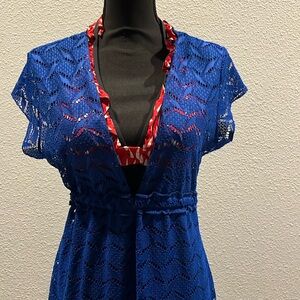 Maxi cover up, blue with a plunging neckline ties in the back beach or cruise